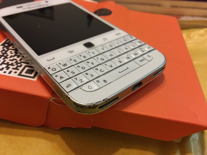 Blackberry Classic Q20 黑莓 白色經典機, 八成新