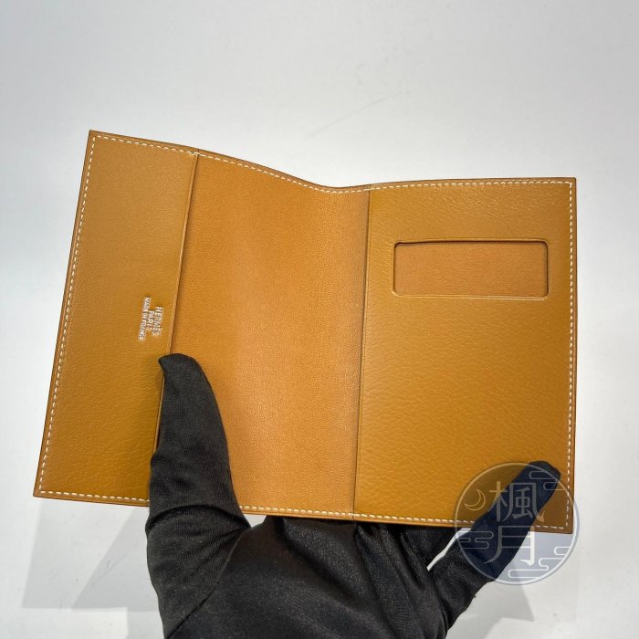 HERMES 愛馬仕  □I 刻 棕色 護照夾 卡夾 皮夾 皮件 證件夾 配件 時尚精品配件