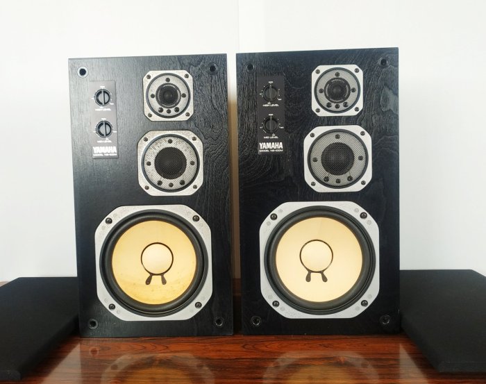 【日本原裝 中古良品】日本製 山葉 YAMAHA NS-100M 錄音室監聽喇叭 經典原音美聲 三音路書架型喇叭 音箱