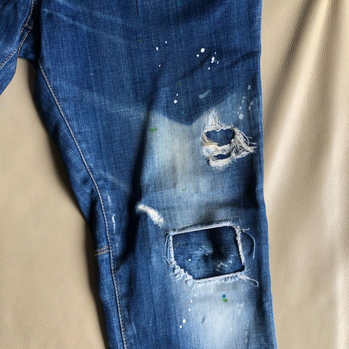 [品味人生]保證正品 Dsquared 2 D2 貼布 破損 油漆 騎士 牛仔褲 size 52 city biker jean