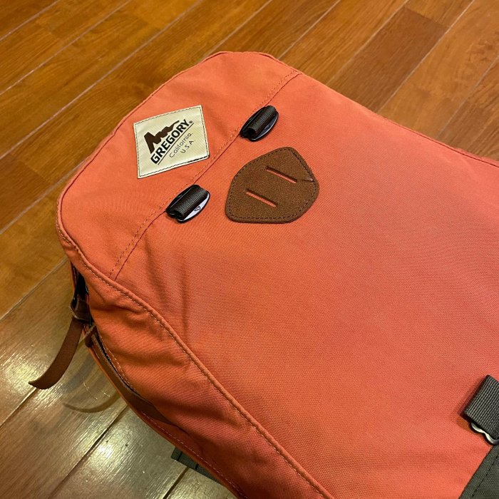 Gregory Sunbird KLETTER DAY BACKPACK 太陽鳥系列 男女橘運動休閒戶外後背包 復古老標