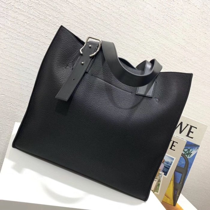 《海外原單》西班牙王室品牌Buckle tote bag小牛皮托特包