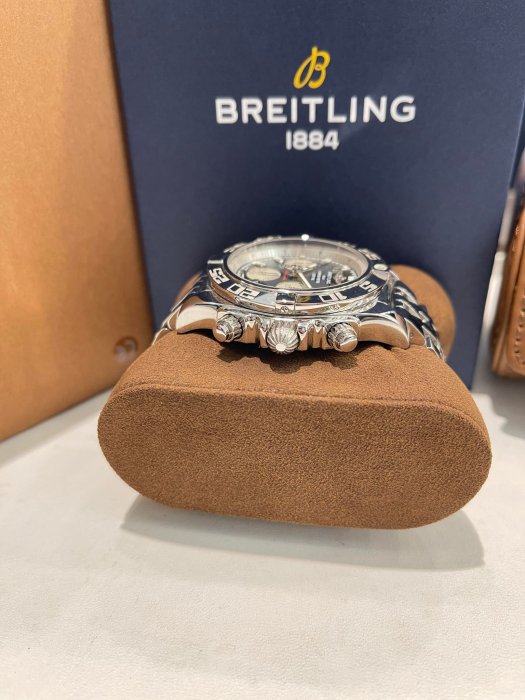 BREITLING  百年靈  CHRONOMAT  終極計時腕錶 黑面 AB0110121B1A1 經典終極計時款