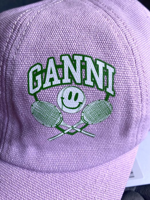 Ganni 老帽款😊🧢 極極新吊牌還在