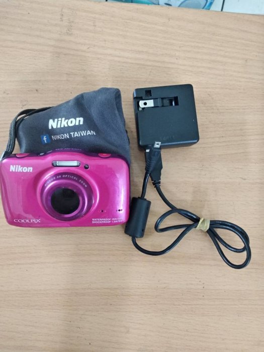 包防水96新公司貨 NIKON S32 數位相機 便宜賣 s33 s31 xp80 xp7