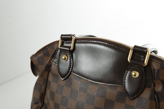 9.9成新 LOUIS VUITTON 路易威登 LV  棋盤花色N41117 附鎖手提包