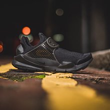 【日貨代購CITY】Nike Sock Dart KJCRD ALL BLACK 全黑 襪套 819686-001 現貨