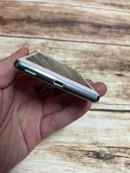 Sony Xperia M5 銅板價手機 容量大 外觀漂亮 保存完整   二手 中古 全新 整新機 備用機 選擇適合你的商品 歡迎你購買 詳細看好內容 有影片