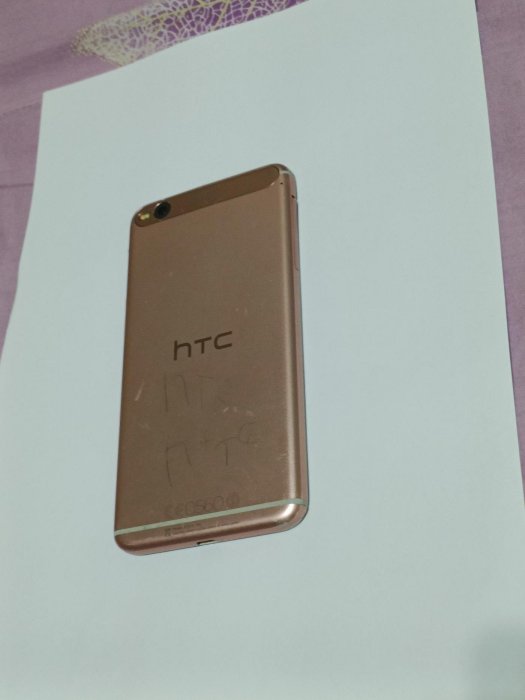 HTC X9U 八核心手機 3G/32G 4G LTE/5G可用 觸控通話顯示正常 螢幕下邊框有黑影 蓄電尚可 隨便賣 功能正常無鎖機
