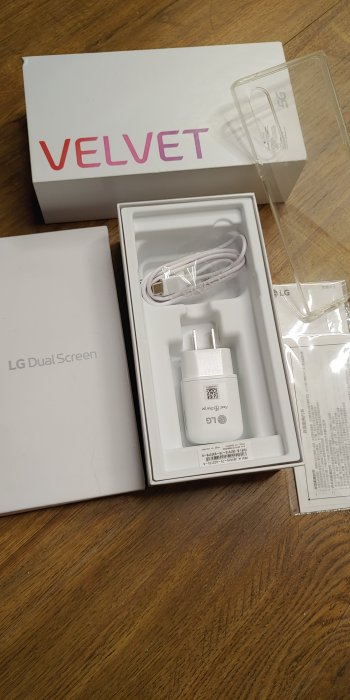 LG VELVET 128G 蛋糕機 粉紅色 5G 近全新 原廠盒裝 保固中 雙螢幕 已售出