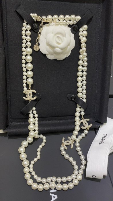 經典還是那麼美 經典款返場 100周年紀念版雙C珍珠毛衣鏈  CH*最經典的一款長款珍珠毛衣鏈