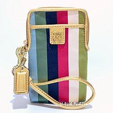 就愛精品店❤️  送禮 COACH 專櫃限量款 彩虹條紋緞面布材質手拿小包-附禮盒 #61406B