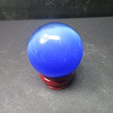 【競標網】天然亮彩藍色貓眼石球40mm(贈座)(天天超低價起標、價高得標、限量一件、標到賺到)