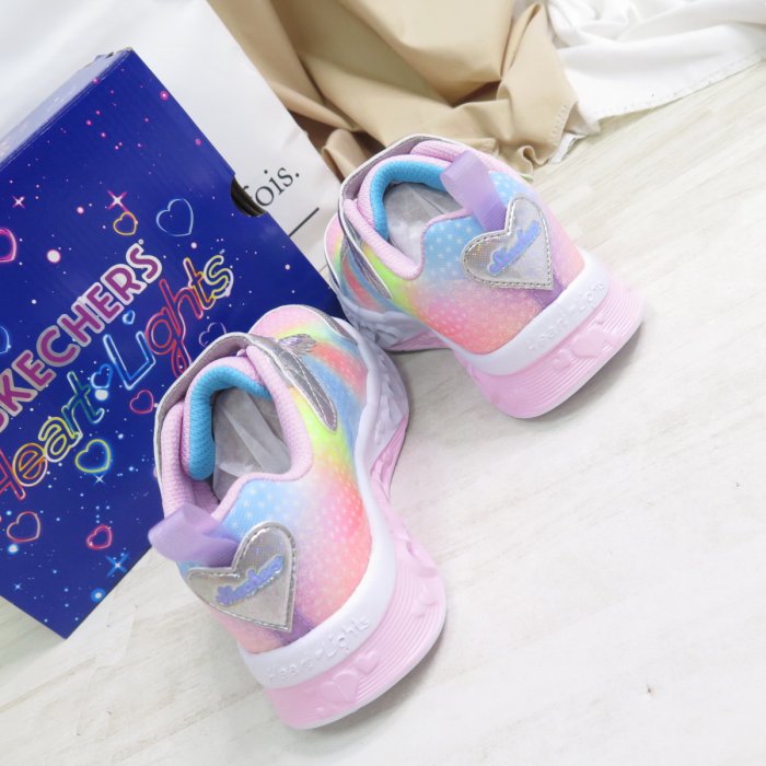 Skechers 買鞋送襪 FLUTTER HEART LIGHTS 中童鞋 302315LSMLT 銀【iSport】