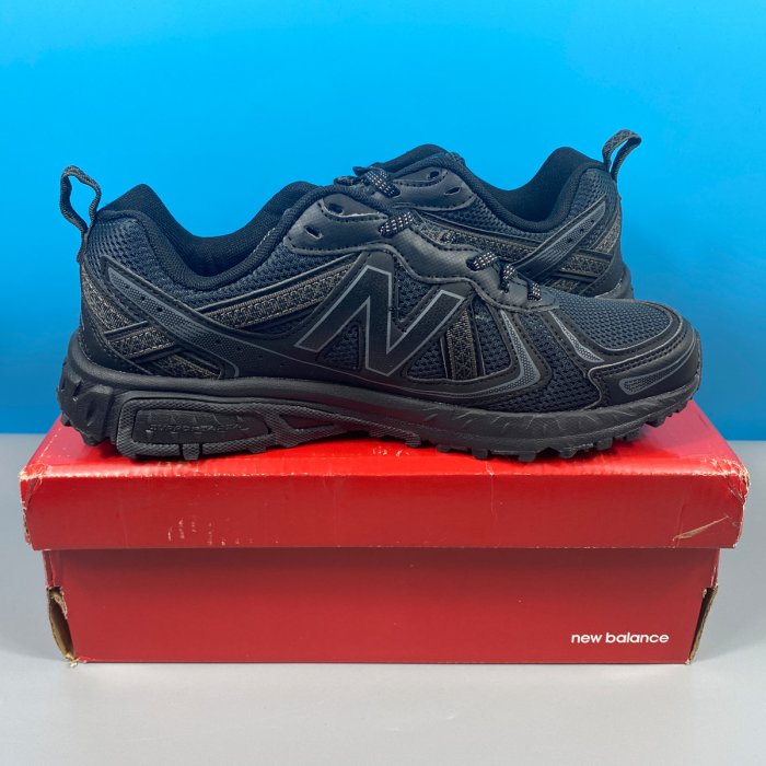 已購 正貨New Balance MT410 韓國限定款 輕量版 時尚潮流款 男女休閒鞋 NB老爹鞋 Footbed科技