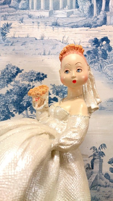 新娘結婚塑像：新娘 結婚 塑像 情人節 浪漫 設計 家飾 擺飾 收藏 紀念 新婚 求婚