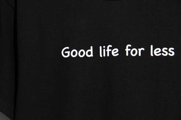 { POISON } LESS Good life for less TEE 本季主題標語 短TEE