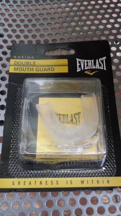 *無敵隊長*購物網~Everlast double 上下層拳擊 跆拳,運動用 防磨牙 上下鄂護齒套 特價A