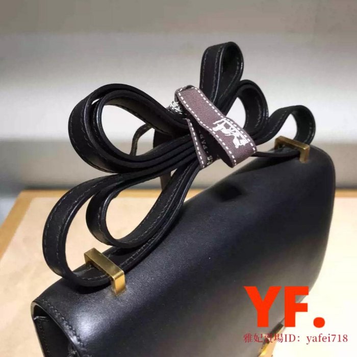 【雅妃二手】HERMES 愛馬仕 Constance Mini 19 康康金扣 Veau小牛皮 斜背包 單肩包 斜挎包