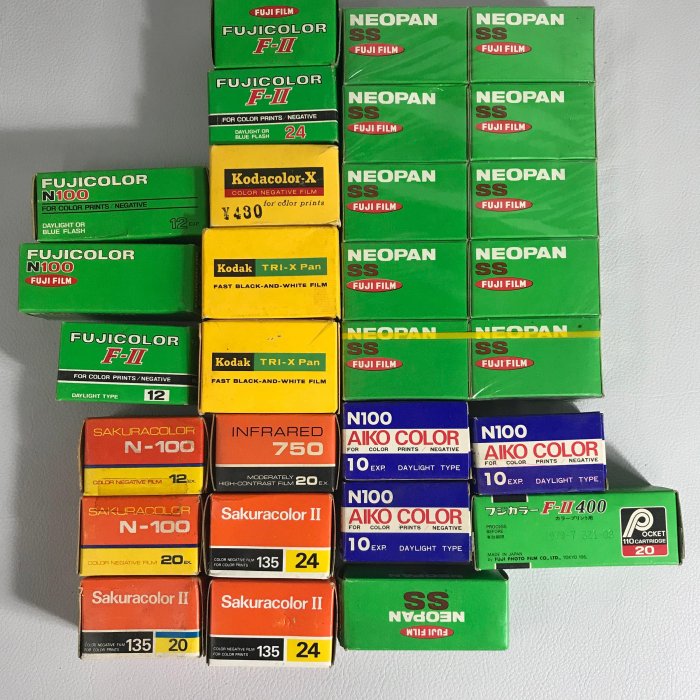 【藏舊尋寶屋】老日本 FUJI富士 Kodak柯達等品牌 過期40年以上 老底片一批*稀有老物*※2312101201420Y※