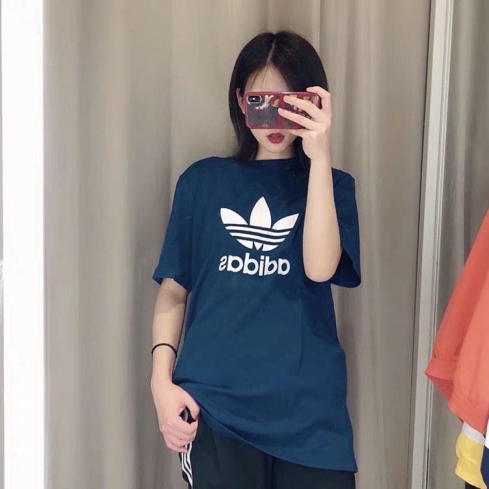 【男女同款】愛迪達 adidas 三葉草 衣服 短T 短袖T恤 短袖上衣 男款 女款 情侶裝 男女衣著 大尺碼❤️售紫色