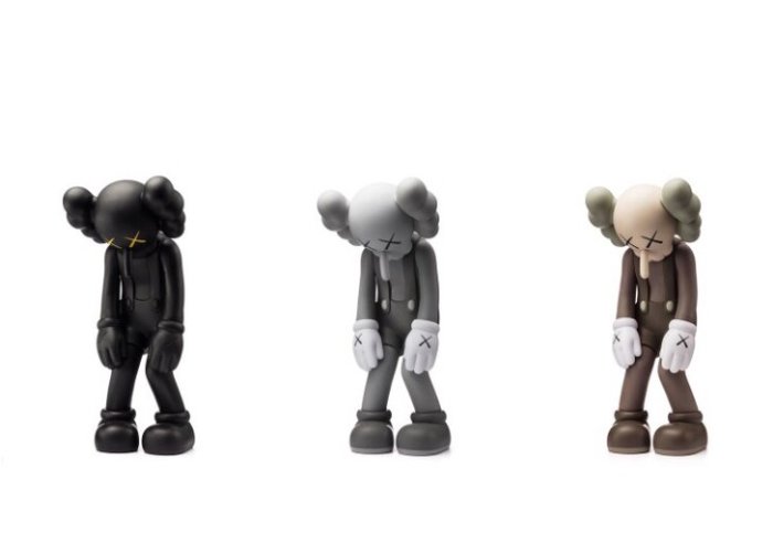 KAWS SMALL LIE MEDICOM TOY PLUS 剩黑色| Yahoo奇摩拍賣