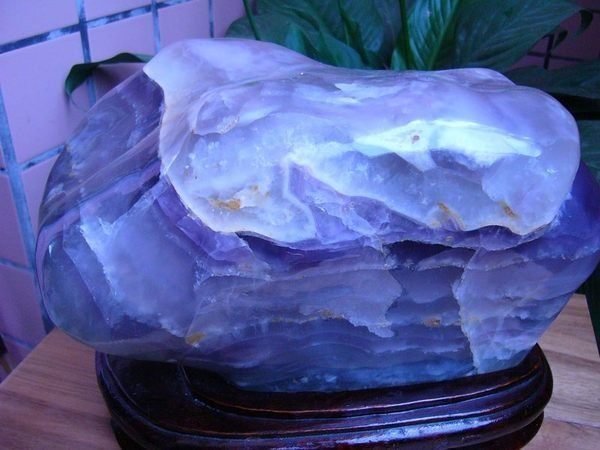 【彩悅~玉器水晶藝品】~漂亮.高檔..愛玉..果凍千層.紫.黃.綠~(翡冷翠) ~重量達7.3公斤
