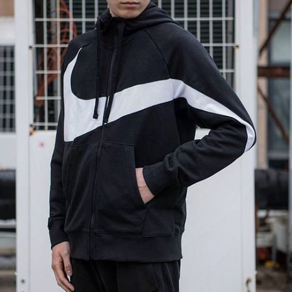 日貨代購CITY】NIKE Big Swoosh LOGO 黑白大勾勾連帽外套AR3085-010