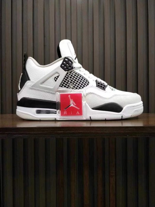 喬丹/Air  Jordan  Air  4  retro   miⅠitery  black  復古籃球鞋  男女同款   白色