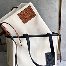 美國正品代購羅意威 Loewe cushion totebag 小牛皮帆布托特包通勤單肩包*附購證