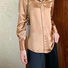 義大利 PB 新款 輕奢高級 微光澤緞面 垂順柔滑 簡潔寬鬆OL通勤醋酸絲長袖襯衫上衣 兩色 (G949)
