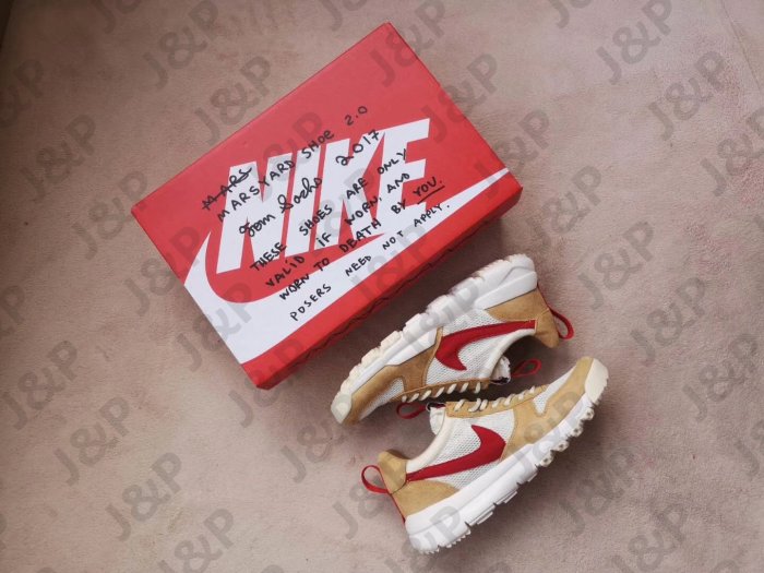 Tom Sachs x Nike Craft Mars Yard 2.0 宇航員