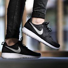 南 ◇現  NIKE ROSHERUN ROSHE RUN 黑白 銀勾 編織 孫芸芸  511882-094