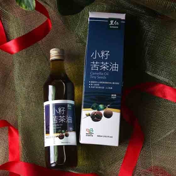 里仁--小籽苦茶油500ml/瓶  @超商限2瓶  👉️預購商品須等5-7天  適合生飲或拌沙拉食用  發煙點達220