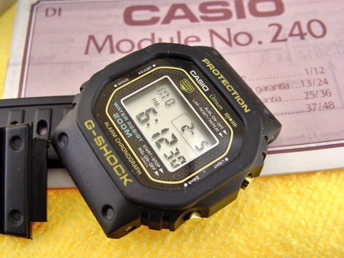 罕) CASIO G-SHOCK 1983年1st 第一只第一代DW-5000C-1B (35週年原創