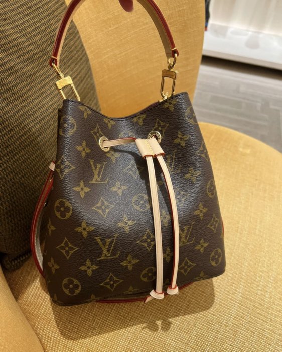 LV M46581 NeoNoe BB 新款水桶包 老花 現貨