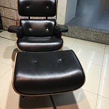 【 一張椅子 】 Eames Lounge Chair  展示品出清