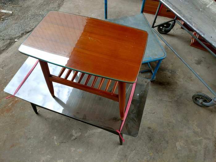 台中 Under Object 古道具 完美魚骨 尖腳咖啡桌 完美穩固 . 玻璃面小長60寬36高52