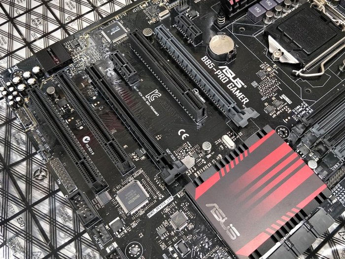 【含稅】ASUS 華碩 B85-PRO GAMER DDR3 USB3 SATA3 1150 ATX 電競主機板保三個月