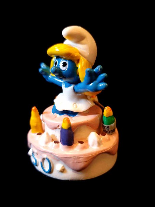 C-28 ： SURPRISE 蛋糕 SCHLEICH THE SMURFS 藍色小精靈 50TH PARTY　富貴