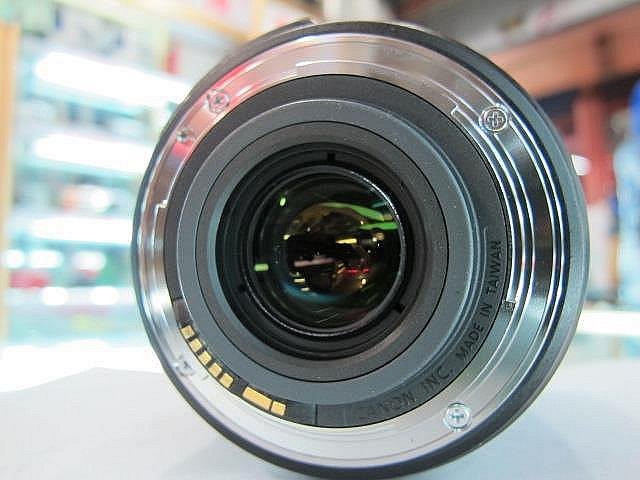 【現貨】相機鏡頭佳能15-85鏡頭IS USM 成色新 支持17-8518-13518-200 18-55換購單反鏡頭