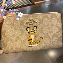 Aimi精品代購 Coach C7698 蔻馳新款老虎印花女士手拿包 零錢包 附購證 商品吊牌標籤