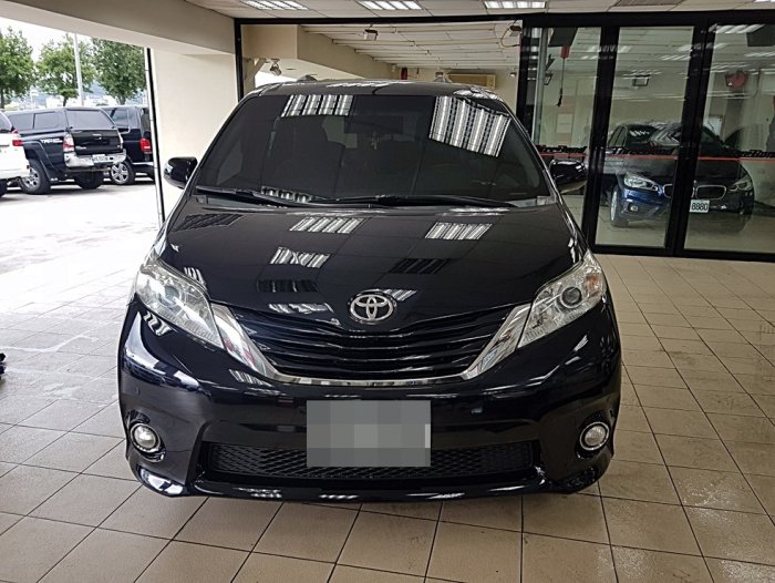 艾仕得Cromax 668S MS中固金油 全車烤漆 改顏色 TOYOTA SIENNA　顏色：深藍珍珠(416)