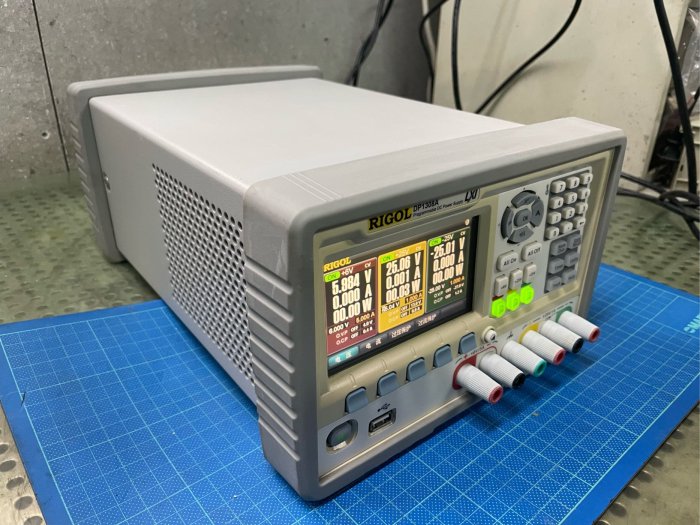 RIGOL DP1308A可編程線性直流電源供應器正負25V/1A 6V/5A(示波器)