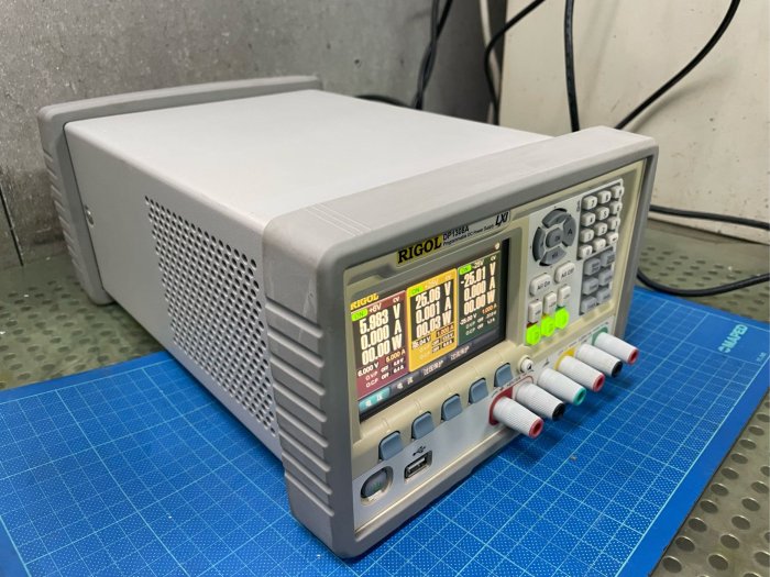 RIGOL DP1308A可編程線性直流電源供應器正負25V/1A 6V/5A(示波器)