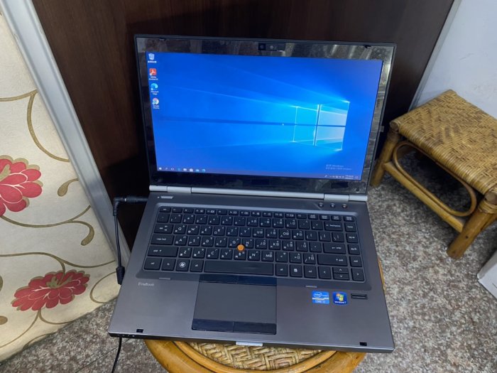 ^^華津電腦^^HP 8460W 14吋 i7筆記型電腦 i7-2620M，4G，640G 岡山可自取