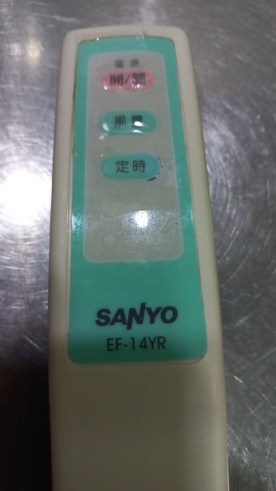 SANYO 三洋 DC電風扇 EF-14YR  無線遙控器 功能正常的喔 ! 只要與您手上的遙控器相同一定能使用的喔 !