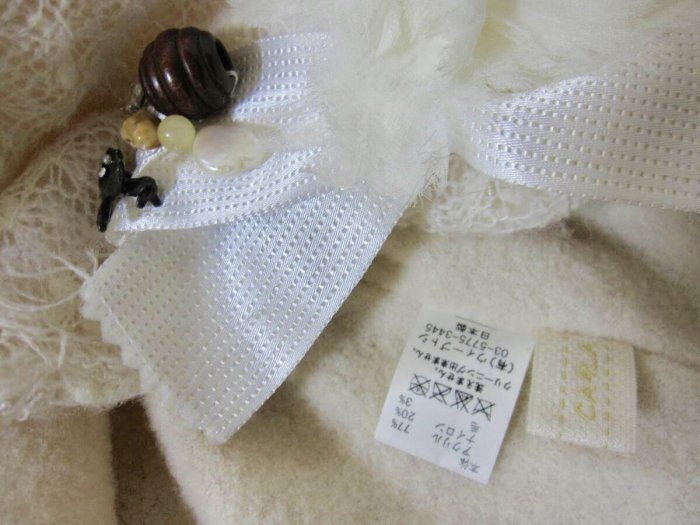 日本 CA4LA 米白色氣質緞帶裝飾毛帽