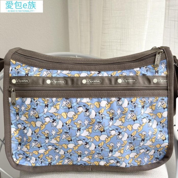 Lesportsac 7507 【 50 新款】大號背斜背手拿斜背包防水輕便媽咪包旅遊斜挎女包附收納袋-愛包e族