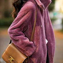 歐美 新款 輕奢貴氣 高顏值毛絨絨泰迪 紫紅色純羊毛複合麂皮絨 寬鬆廓型 防風小立領拉鍊夾克外套 (Q661)